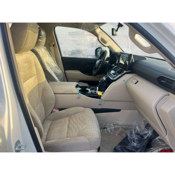 Toyota Land Cruiser 300 GXR V6 Twin Turbo EU Specs