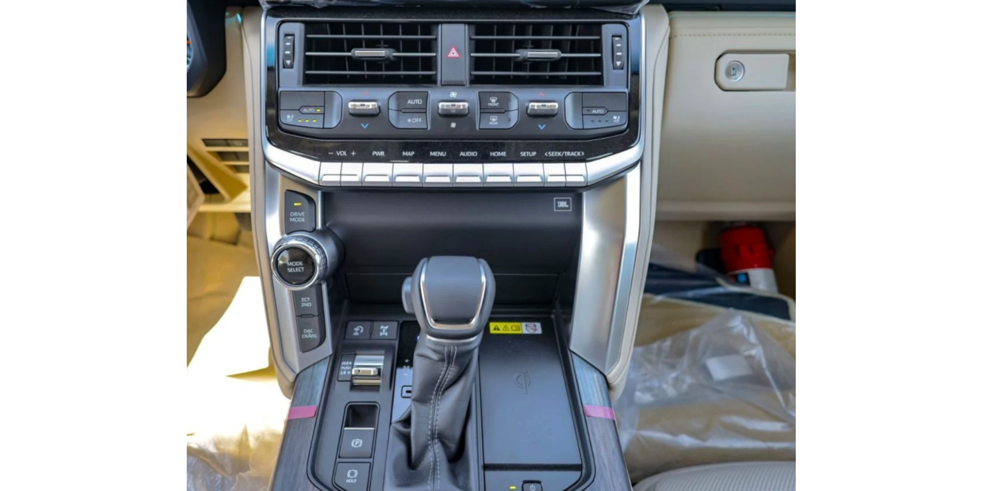 Toyota Land Cruiser 300 VXR V6 Twin Turbo EU Specs