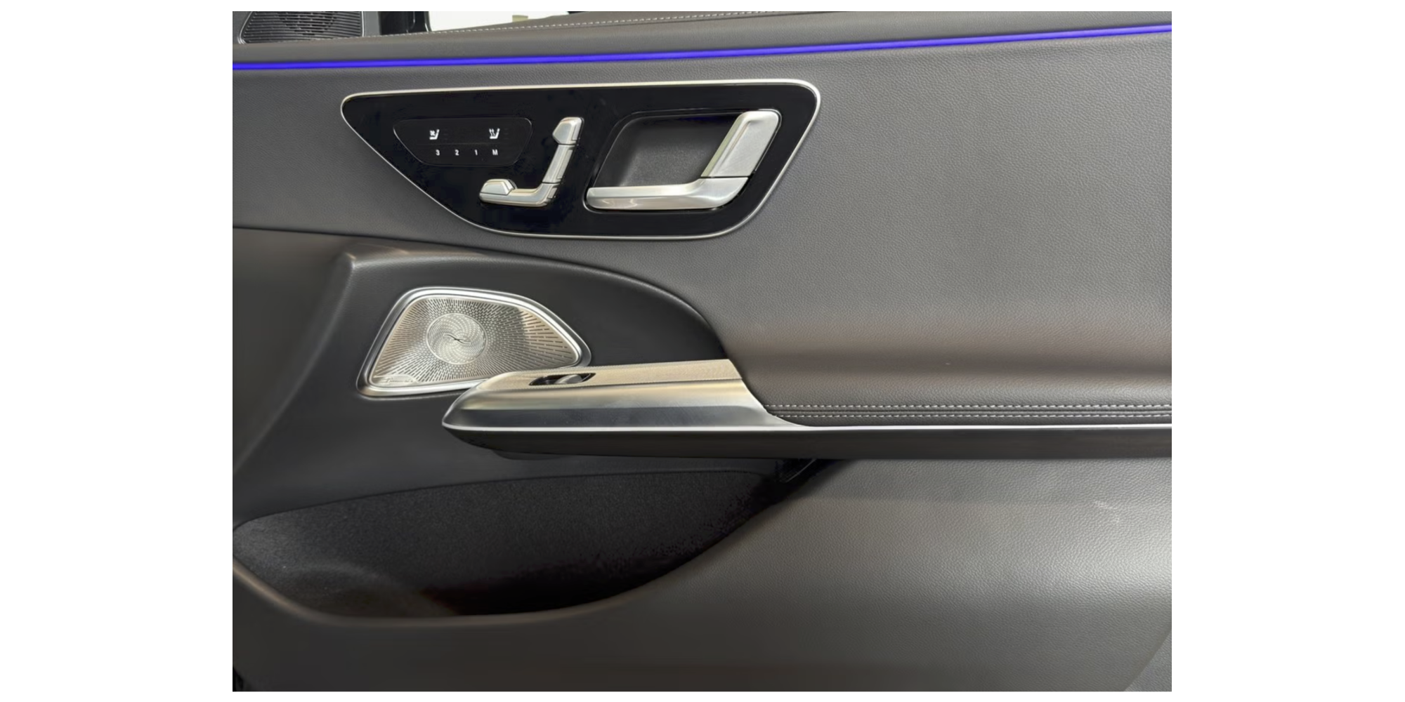 Mercedes-Benz E 400 e 4MATIC Limousine zu verkaufen Modena Motors