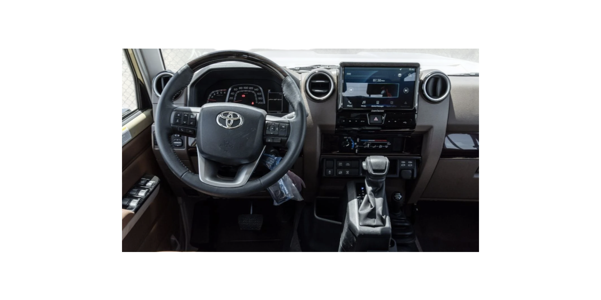 Toyota Land Cruiser 76 AT 2.8 Diesel Euro 6 Modena Motors