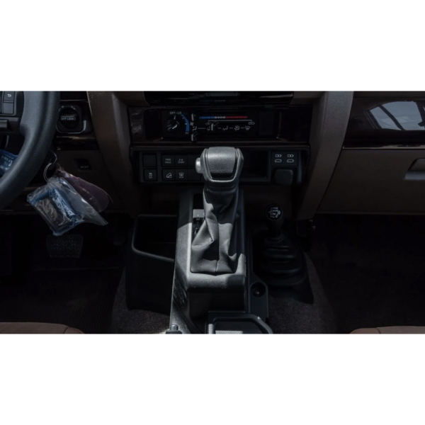 Toyota Land Cruiser 76 AT 2.8 Diesel Euro 6 Modena Motors