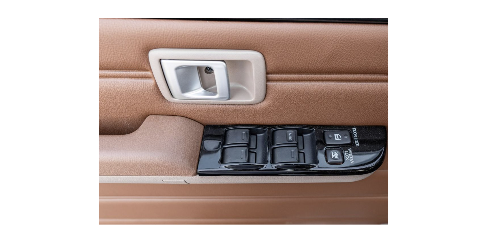 Toyota Land Cruiser 76 AT 2.8 Diesel Euro 6 Modena Motors
