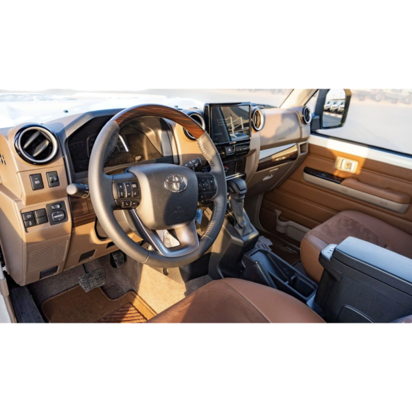 Toyota Land Cruiser 76 AT 2.8 Diesel Euro 6 Modena Motors