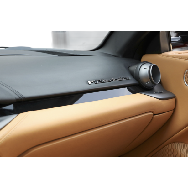 Ferrari F12 Berlinetta kaufen Modena Motors GmbH