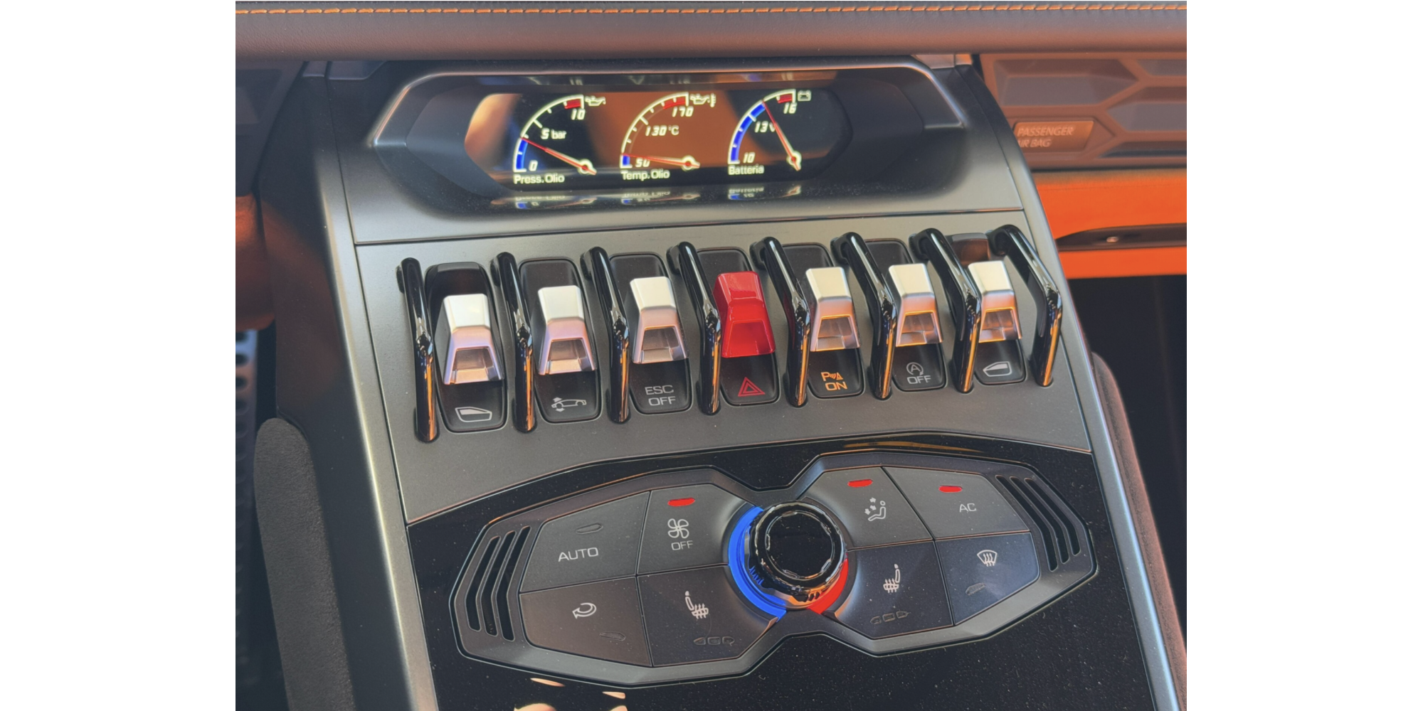 Lamborghini Huracan Spyder LP580-2 Supercar di Lusso