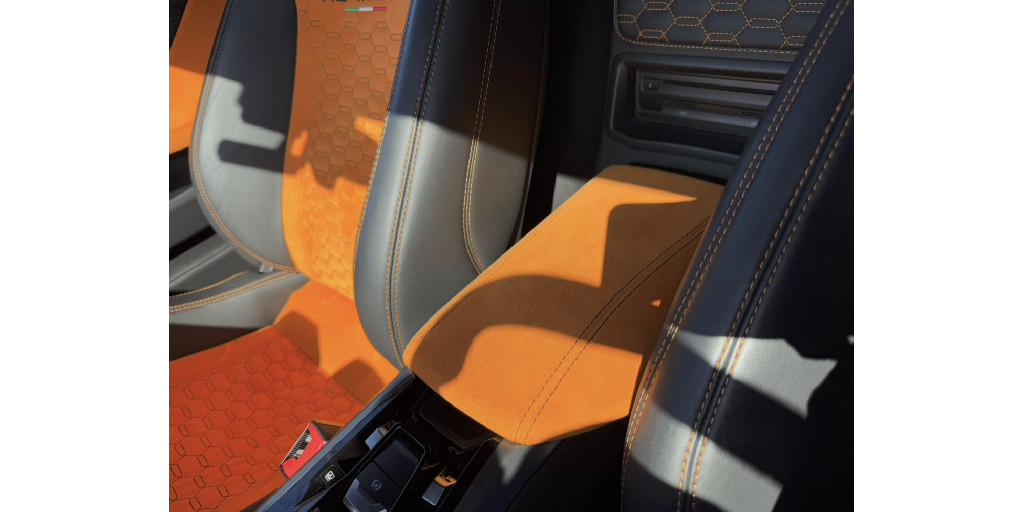 Lamborghini Huracan Spyder LP580-2 Supercar di Lusso