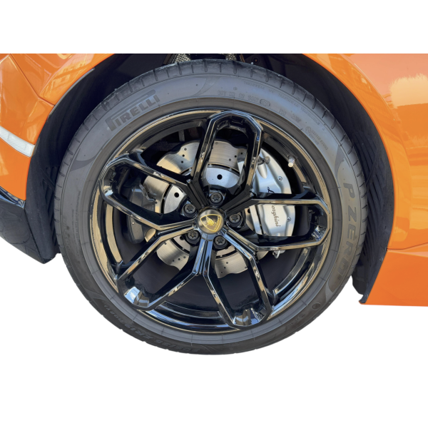 Lamborghini Huracan Spyder LP580-2 Supercar di Lusso