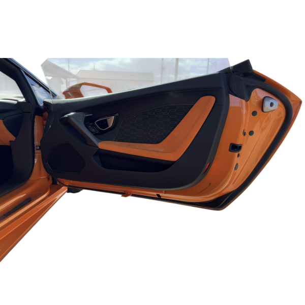 Lamborghini Huracan Spyder LP580-2 Supercar di Lusso
