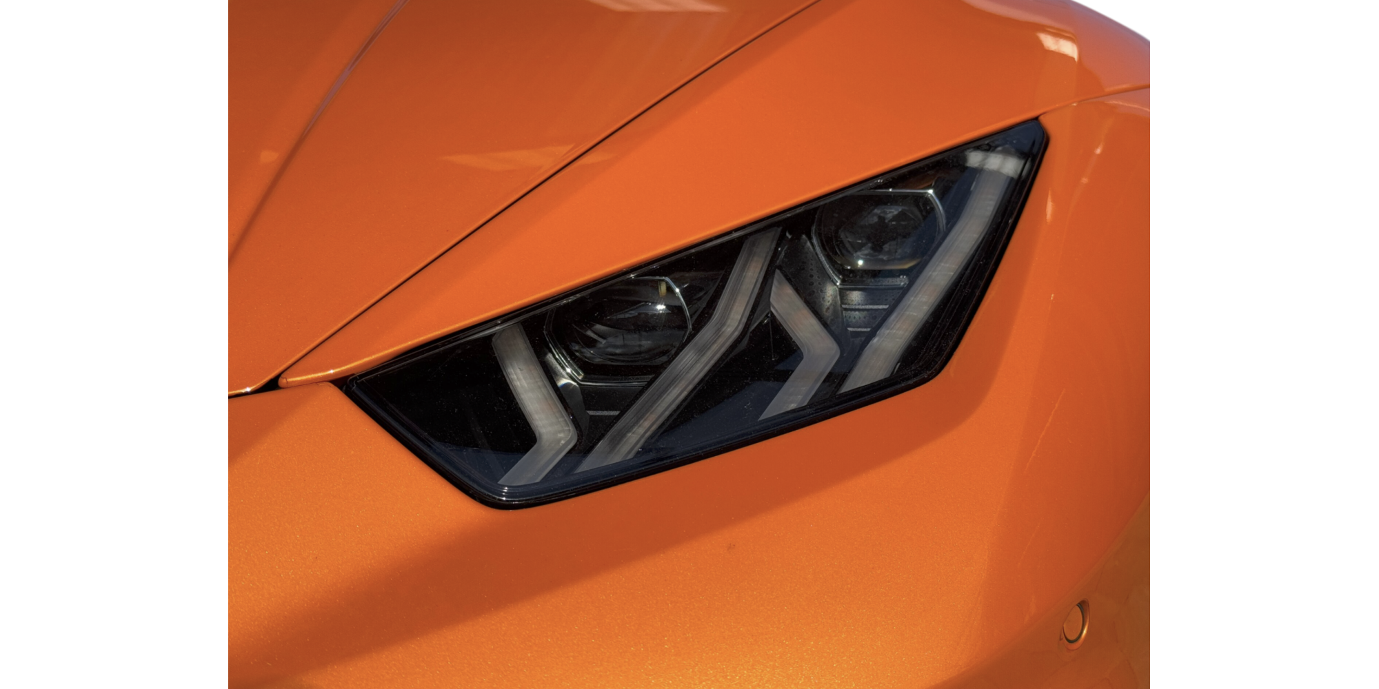 Lamborghini Huracan Spyder LP580-2 Supercar di Lusso