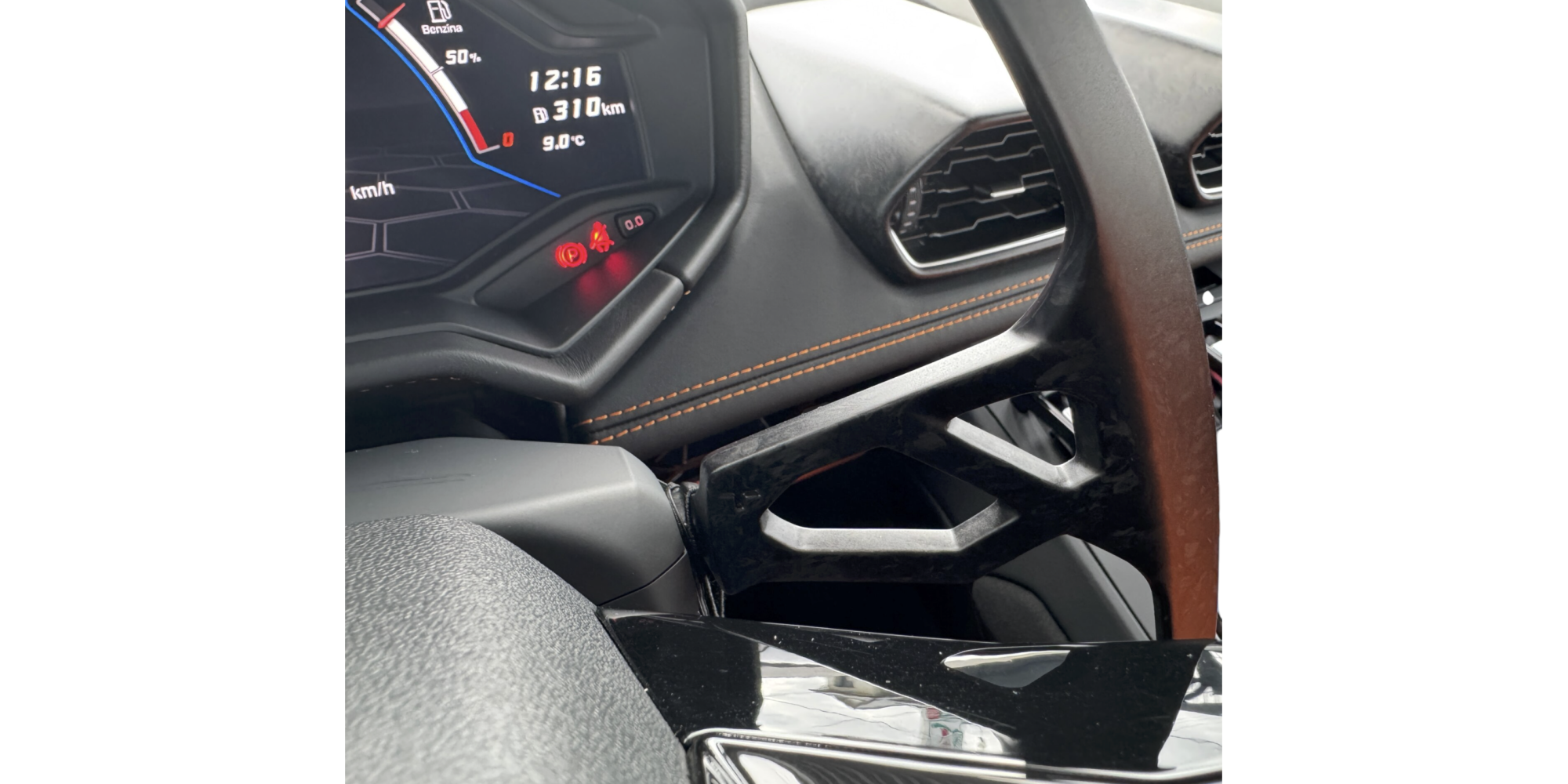 Lamborghini Huracan EVO Coupe RWD Supercar di Lusso