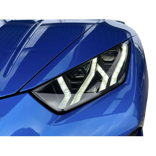 Lamborghini Huracan EVO Coupe RWD Supercar di Lusso