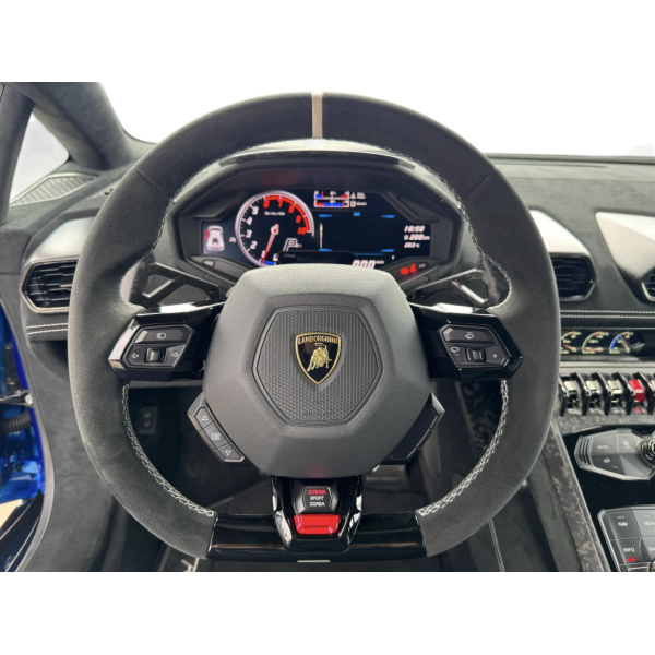 Lamborghini Huracan Performante Supercar di Lusso