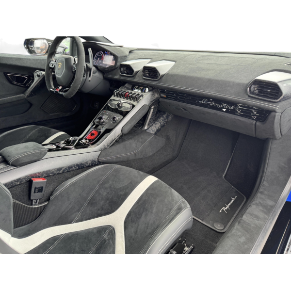 Lamborghini Huracan Performante Supercar di Lusso