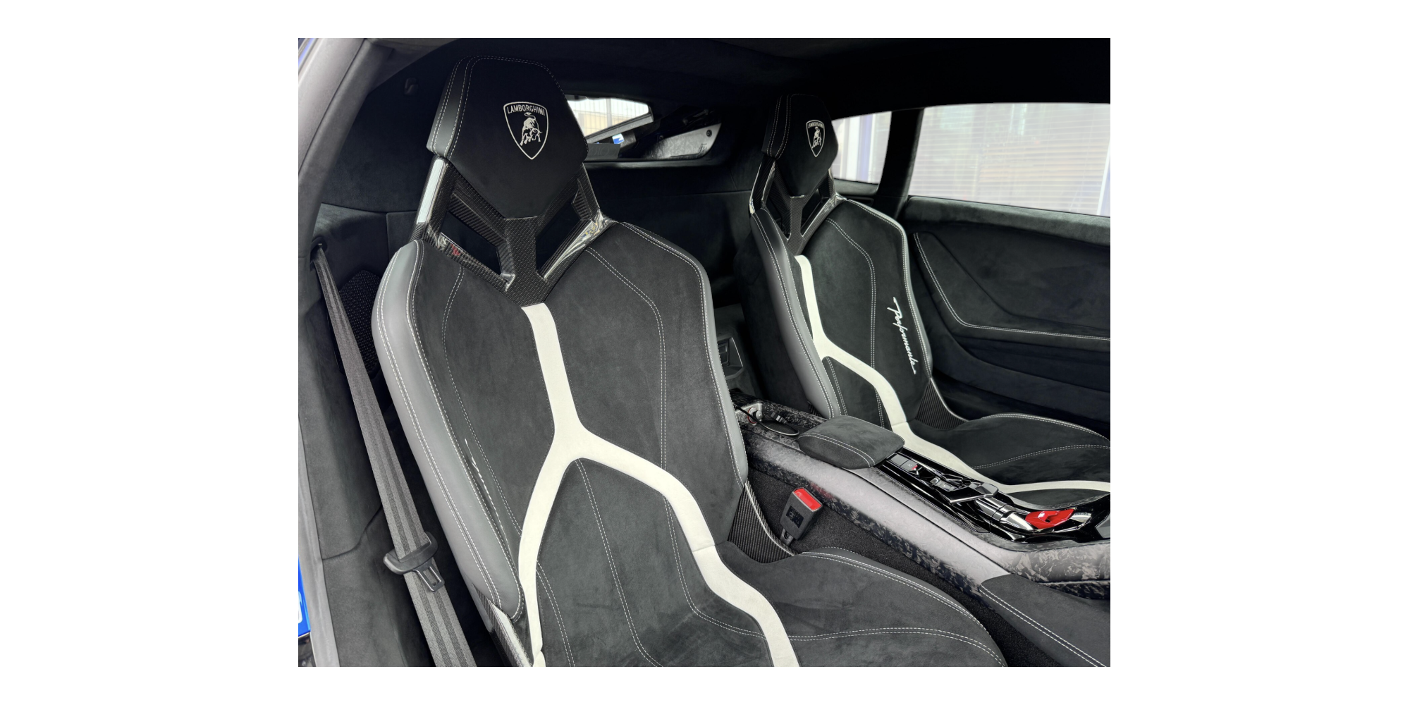 Lamborghini Huracan Performante Supercar di Lusso