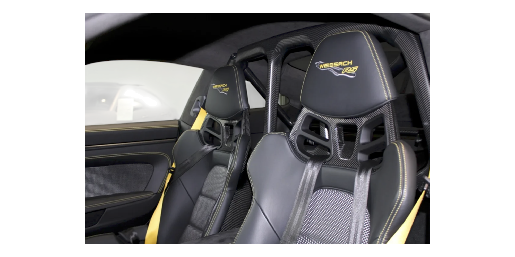 Modena Motors Porsche 911 992 GT3 RS Weissach Dealer