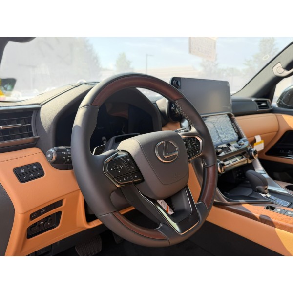 Lexus LX 700h Luxury Hybrid Luxury SUV for Sale