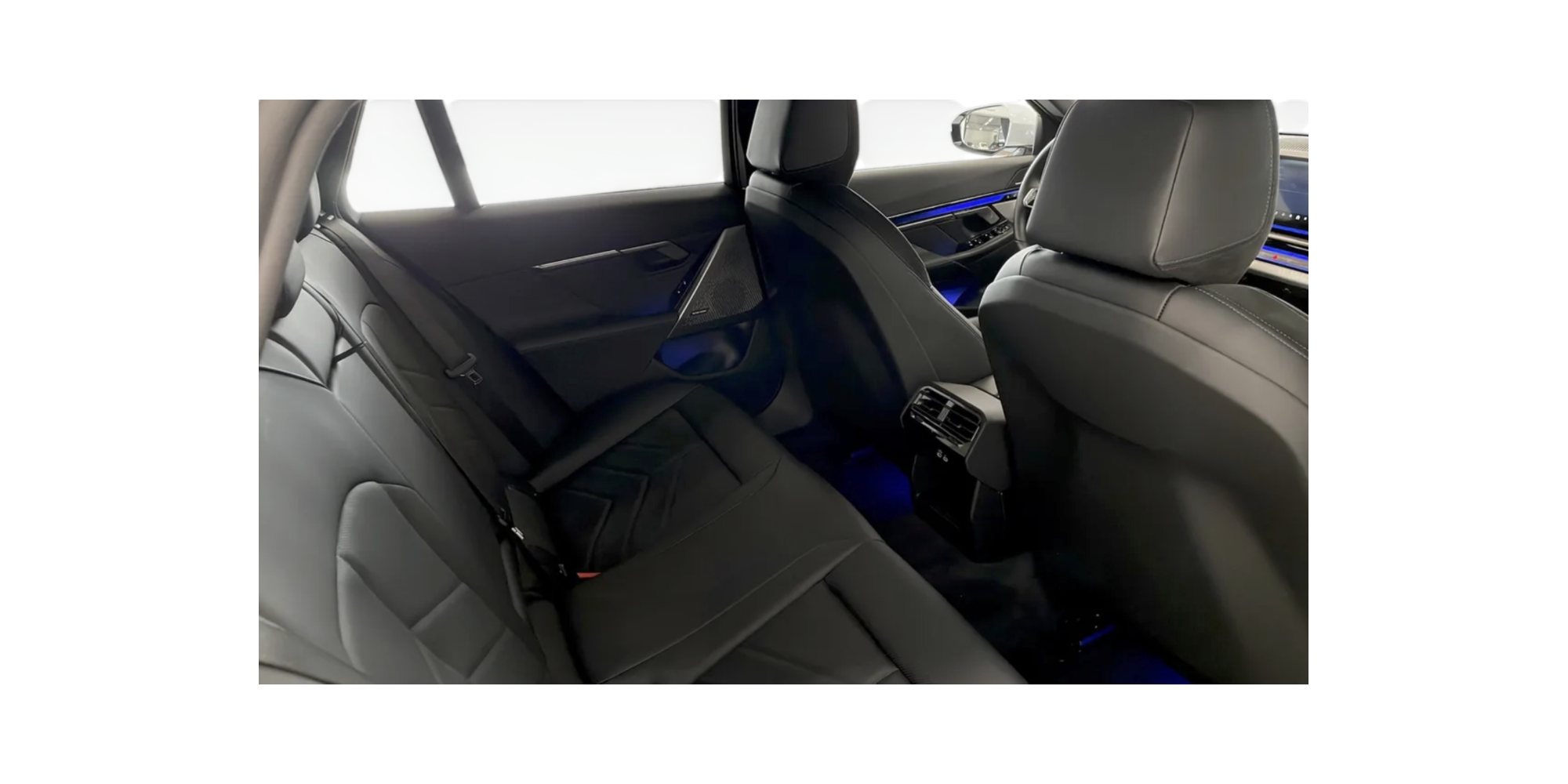 BMW 530e xDrive Touring MSport bei Modena Motors GmbH