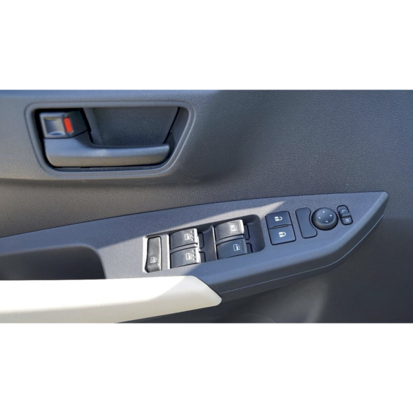 Toyota Yaris Y Sedan 1.3 Petrol Automatic for Sale