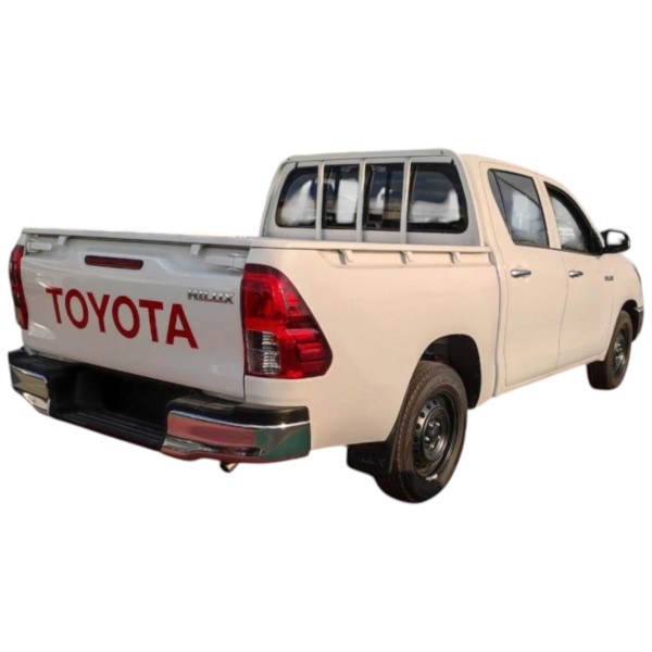 Toyota Hilux Double Cab 2.4 Diesel 4x2 Manual Truck