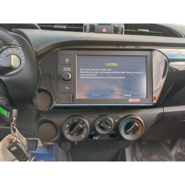 Toyota Hilux Double Cab 2.4 Diesel 4x2 Manual Truck
