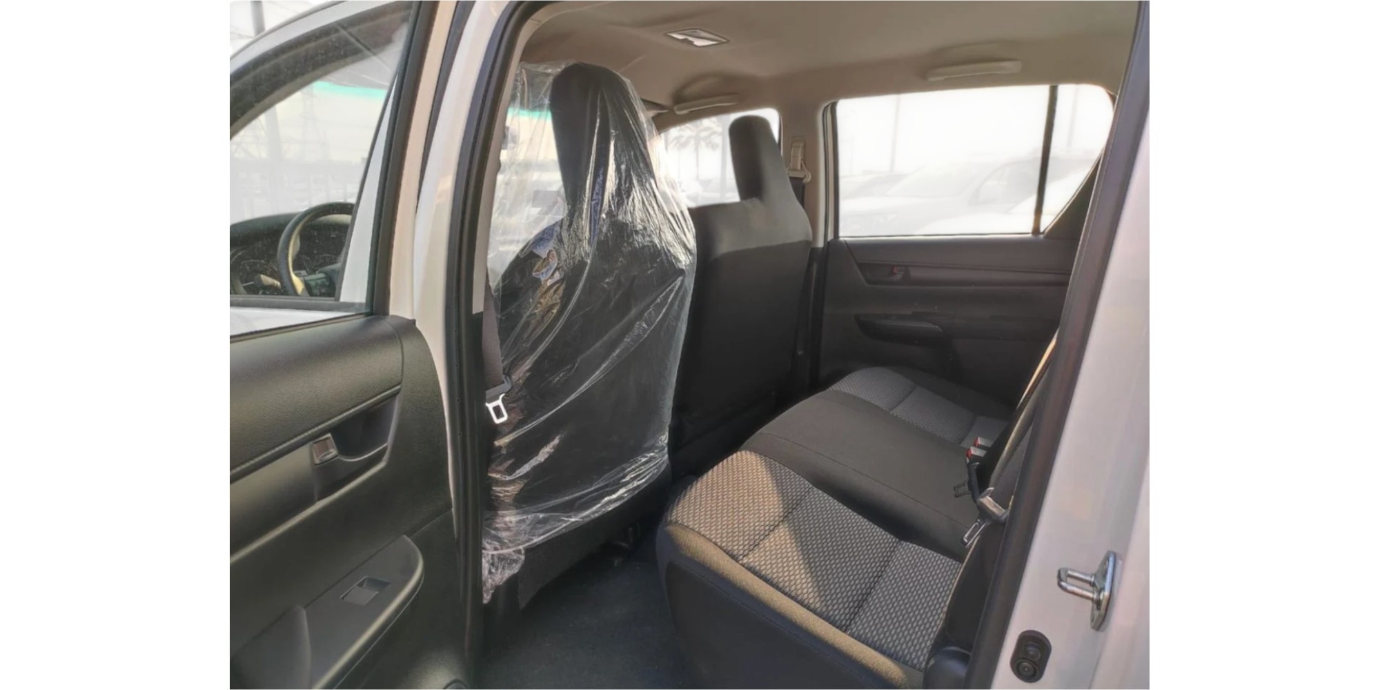Toyota Hilux Double Cab 2.4 Diesel 4x2 Manual Truck