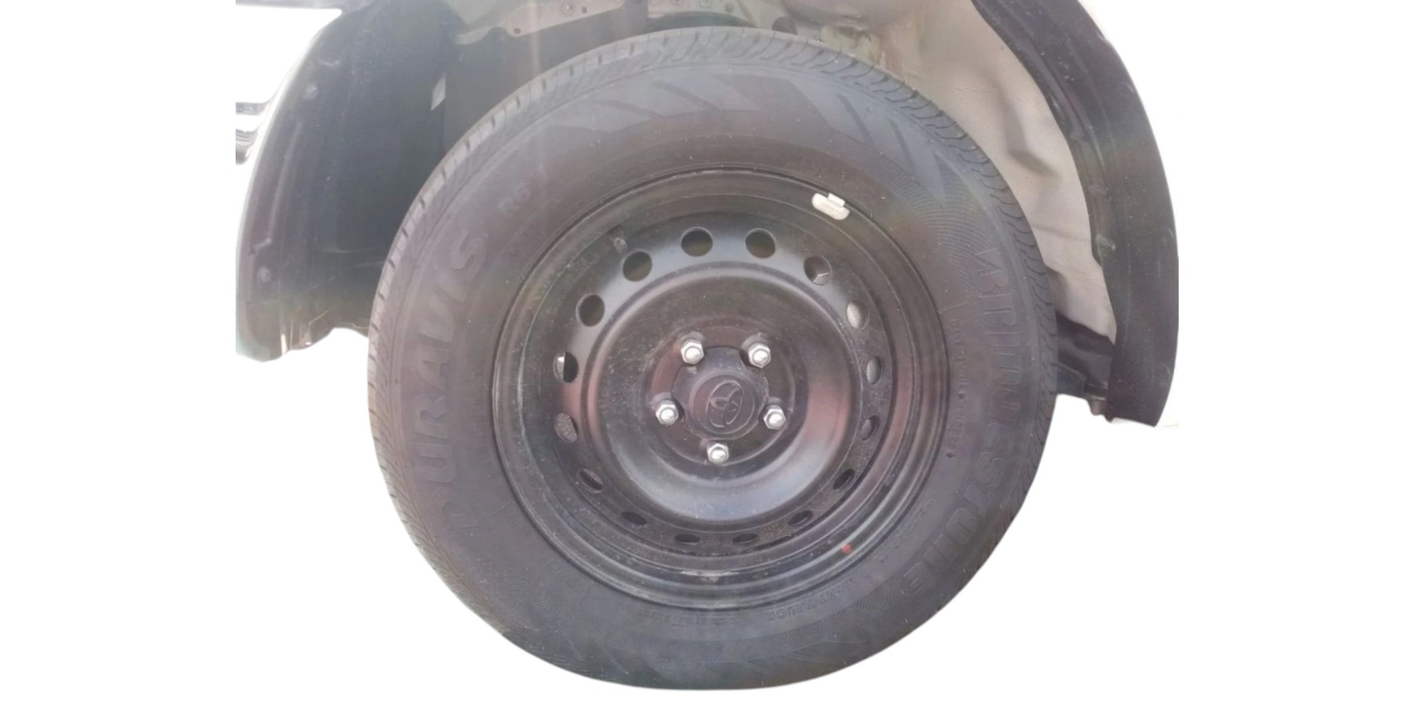 Toyota Hilux Double Cab 2.4 Diesel 4x2 Manual Truck
