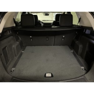 Land Rover Discovery Sport | SUV Iconico e Versatile