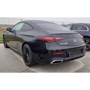 Mercedes-Benz CLE 300 Coupé AMG Rot/Schwarz | Stil pur