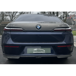 BMW Serie 7 | Luxury Redefined with 12% Off