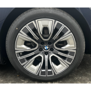 BMW Serie 7 | Luxury Redefined with 12% Off