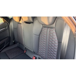 Audi RS 3 Sportback - Velocità e Ingegneria Precisa