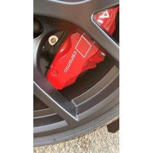 Audi RS 3 Sportback - Velocità e Ingegneria Precisa