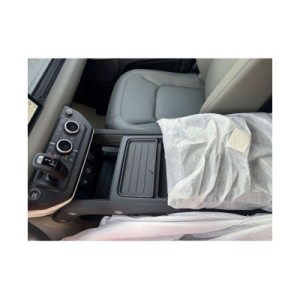 Land Rover Defender XS | Off-Road Icon