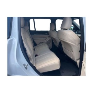 Jeep Grand Cherokee | Luxurious Off-Road SUV