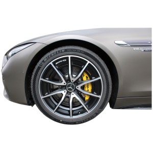 Mercedes-AMG SL 63 | Luxury Performance Roadster