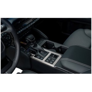 Toyota Land Cruiser 28 4WD | Prestazioni e Comfort