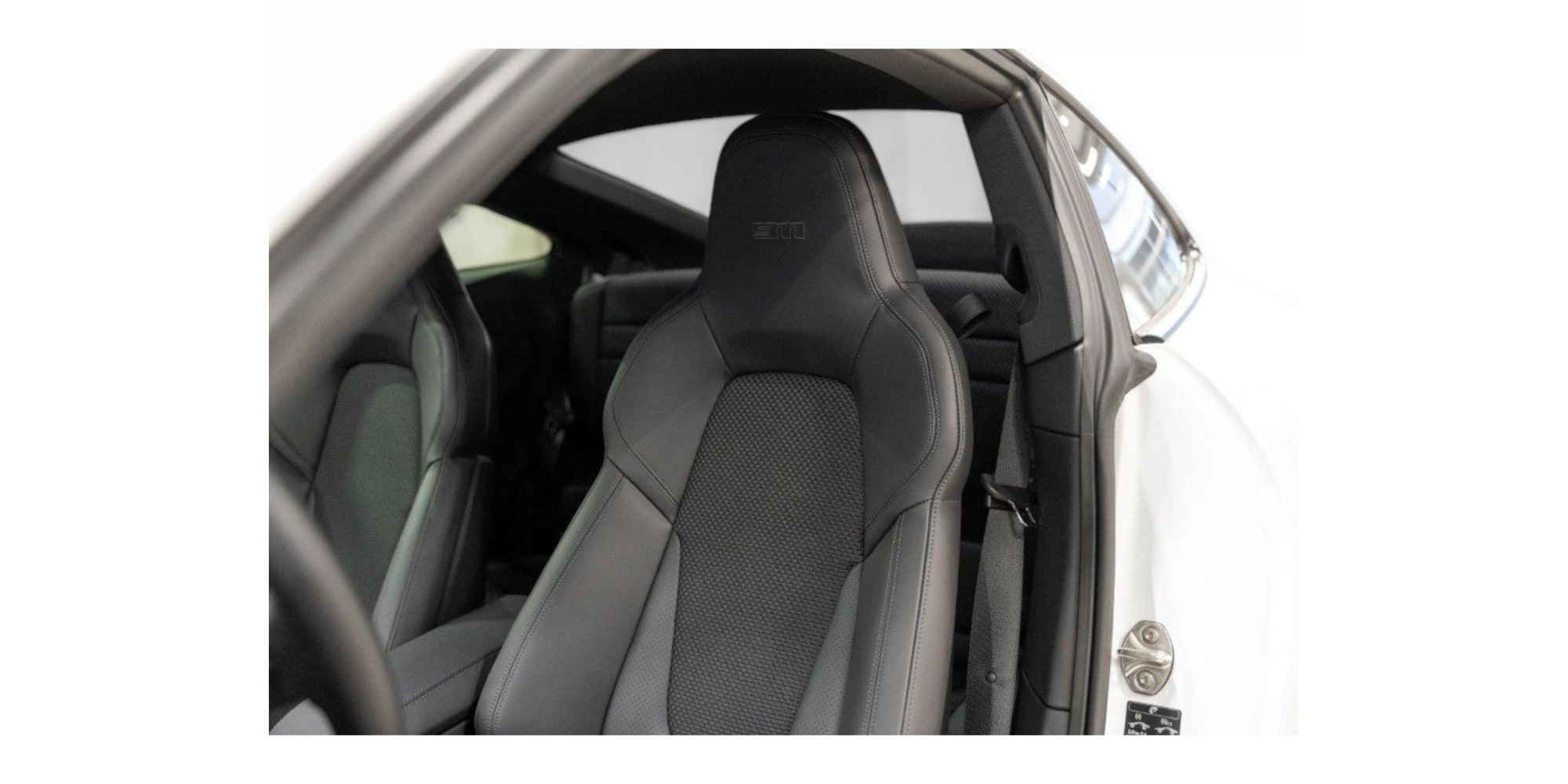 Porsche 911 Carrera T | Dynamic Performance