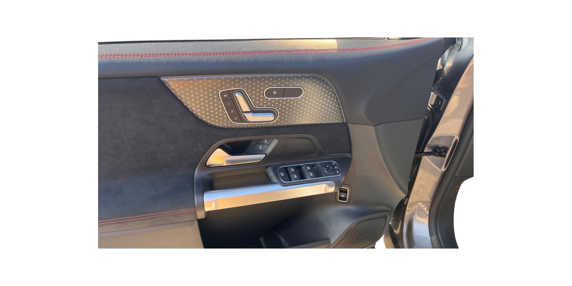 Mercedes-Benz GLB | Save 14% on Luxury SUV