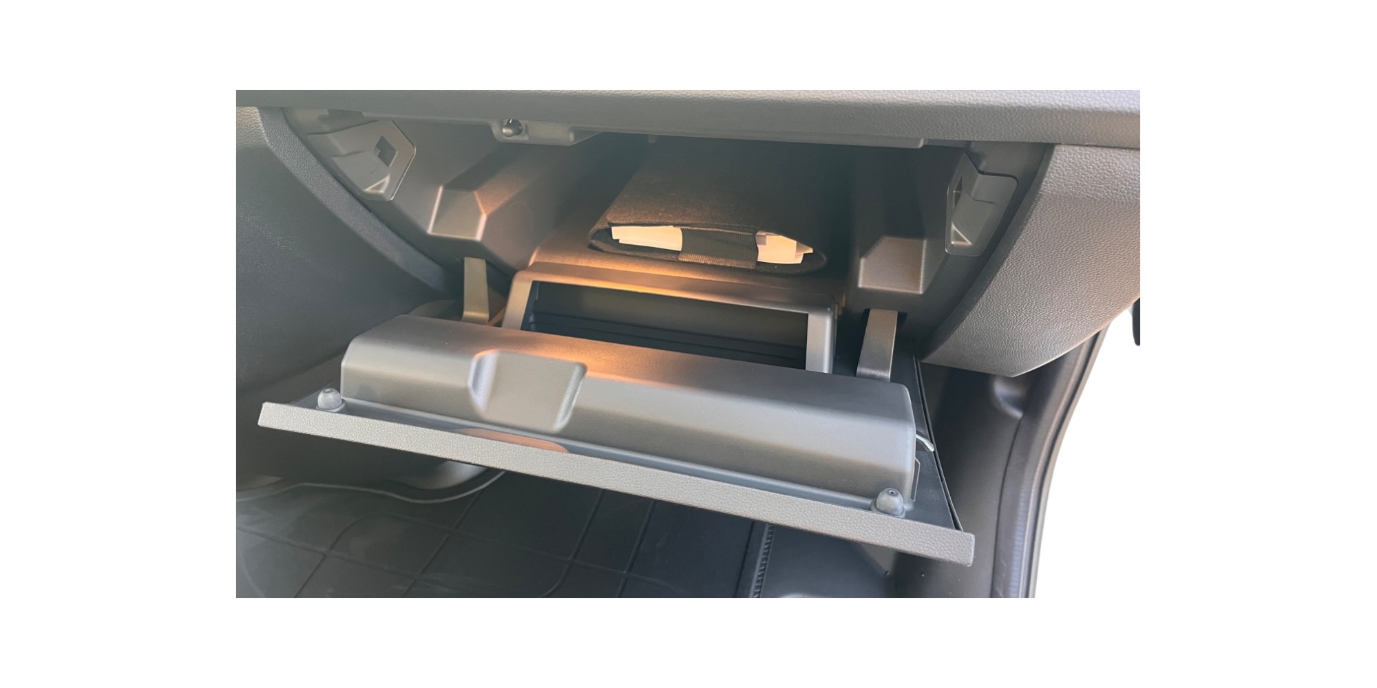 Renault Trafic 2.0 DCI - Versatile Van with Efficiency