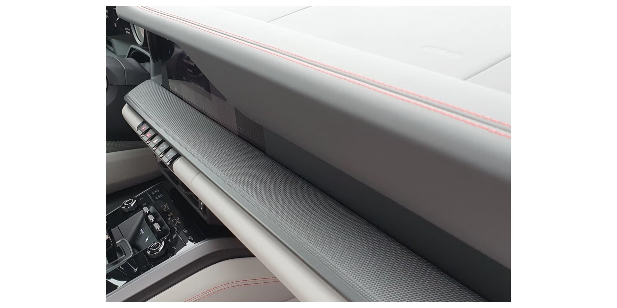 Porsche 911 992 4: Precision Meets Elegance