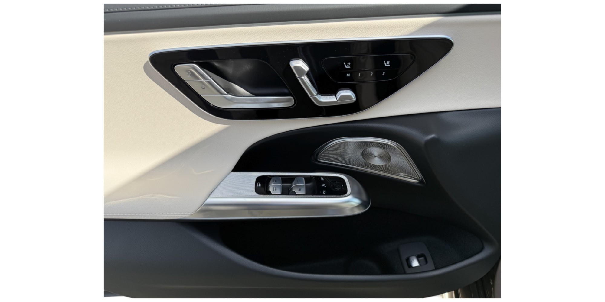 Mercedes-Benz E 220d 4MATIC - Premium AWD Sedan Excellence