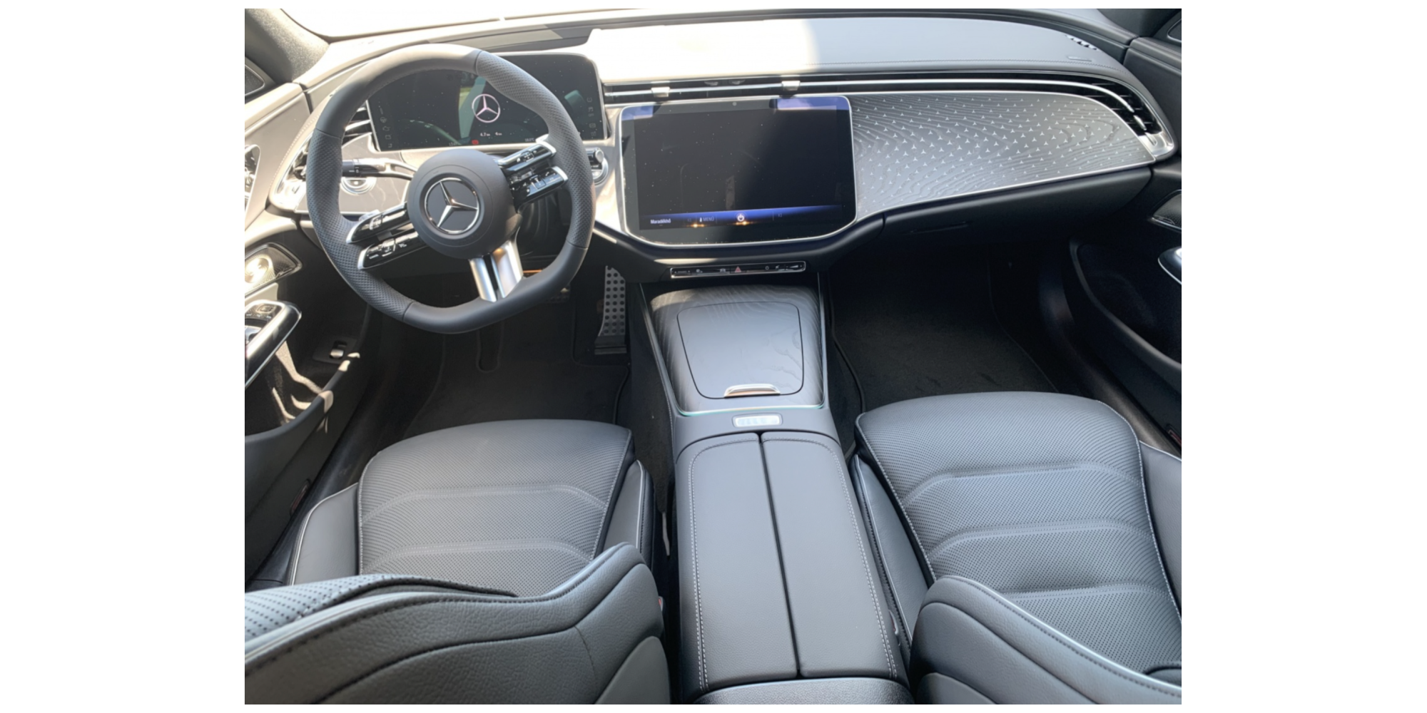 Mercedes-Benz E 220d 4MATIC - Luxury Sedan with AWD Performance