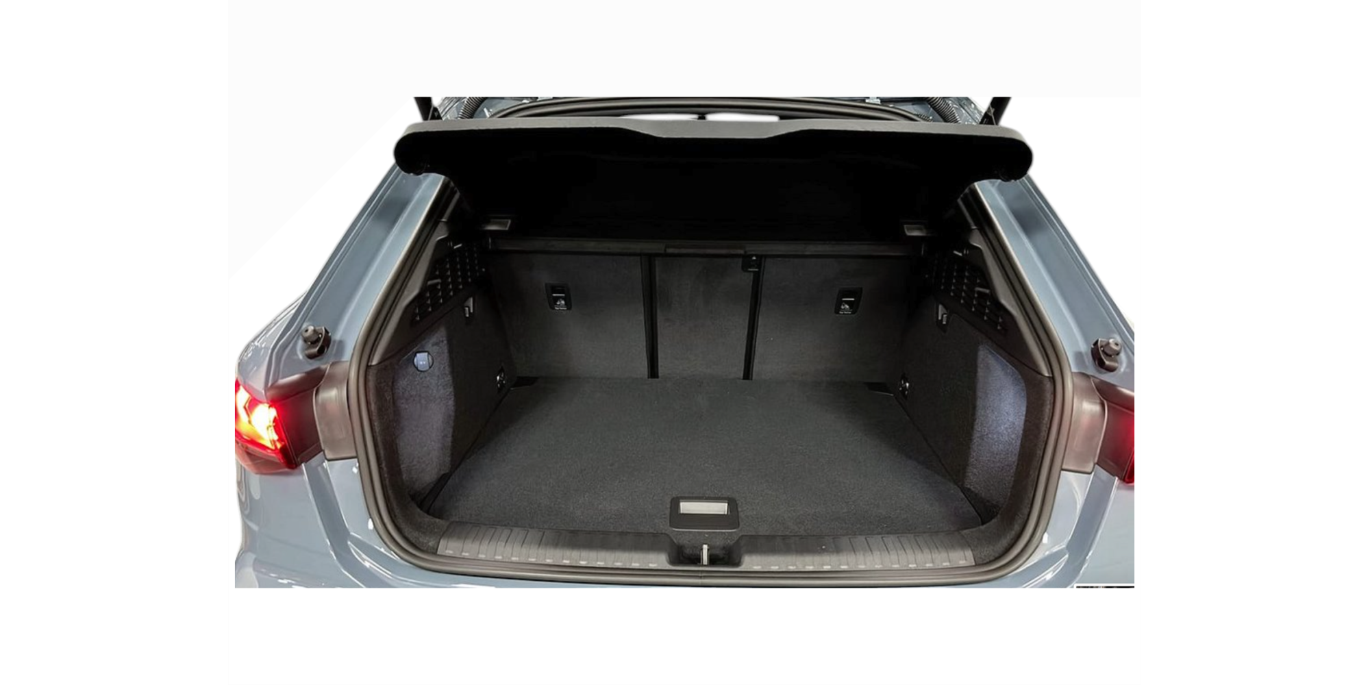 Audi RS 3 Sportback - Dynamic Power & Style | Modena Motors GMBH