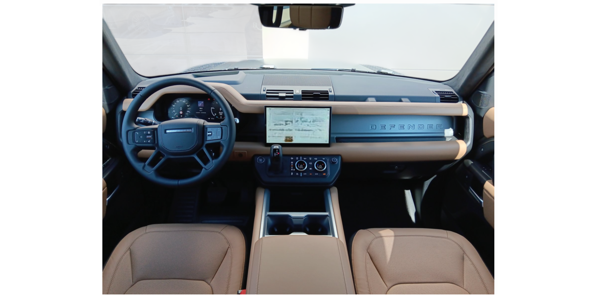 Land Rover Defender D300 | Strength and Elegance