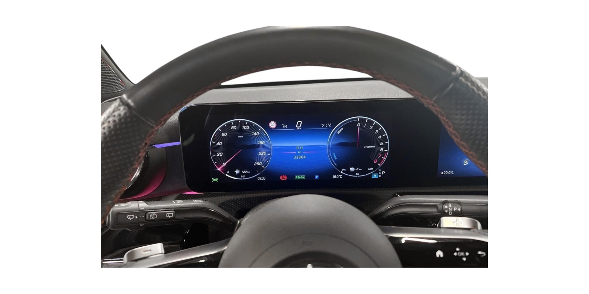 Mercedes-Benz A 250 e AMG – Plug-in Hybrid Power