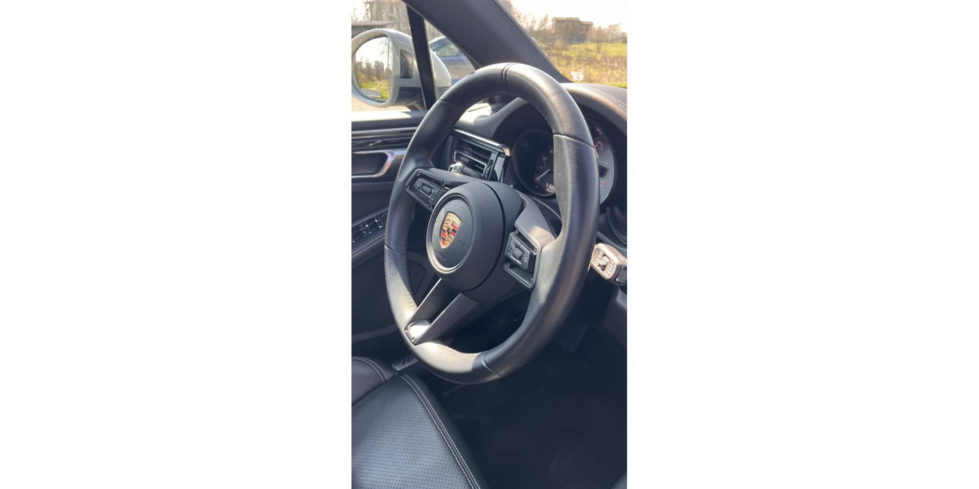 Porsche Macan S – Performance & Elegance | Buy Now