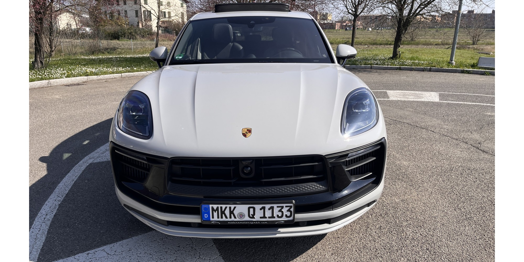 Porsche Macan S – Performance & Elegance | Buy Now