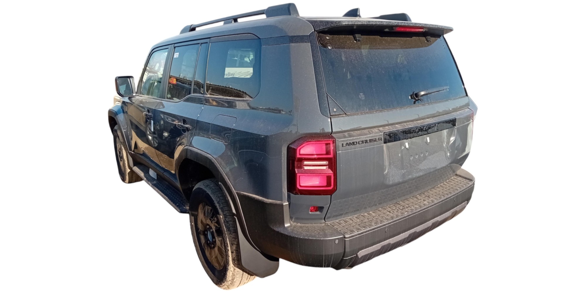 Toyota Land Cruiser 2.8 D 4WD – Rugged SUV for Any Terrain