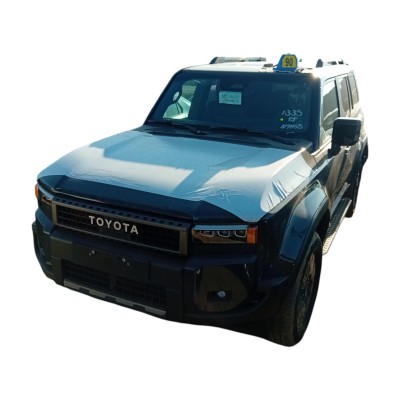 Toyota Land Cruiser 2.8 D 4WD – Rugged SUV for Any Terrain