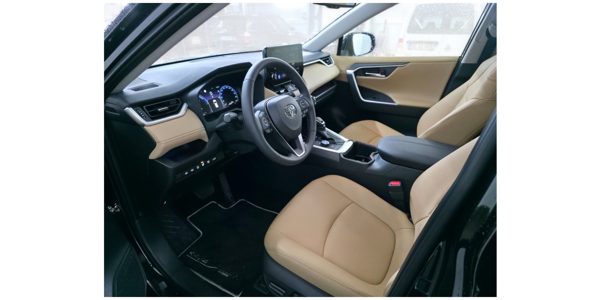 Toyota RAV4 Hybrid – Potenza e Lusso | Provalo Ora